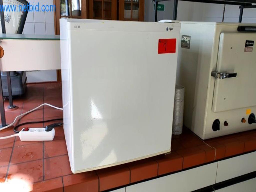 Frigos kleiner Kühlschrank gebraucht kaufen (Trading Premium) | NetBid Industrie-Auktionen